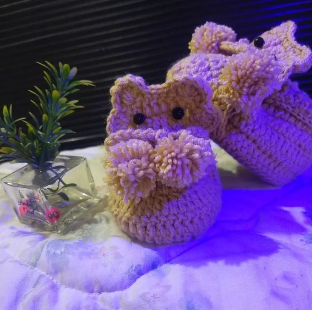 Handmade Crochet Baby Shoes – Custom Size for 6 Months to 1 Year"