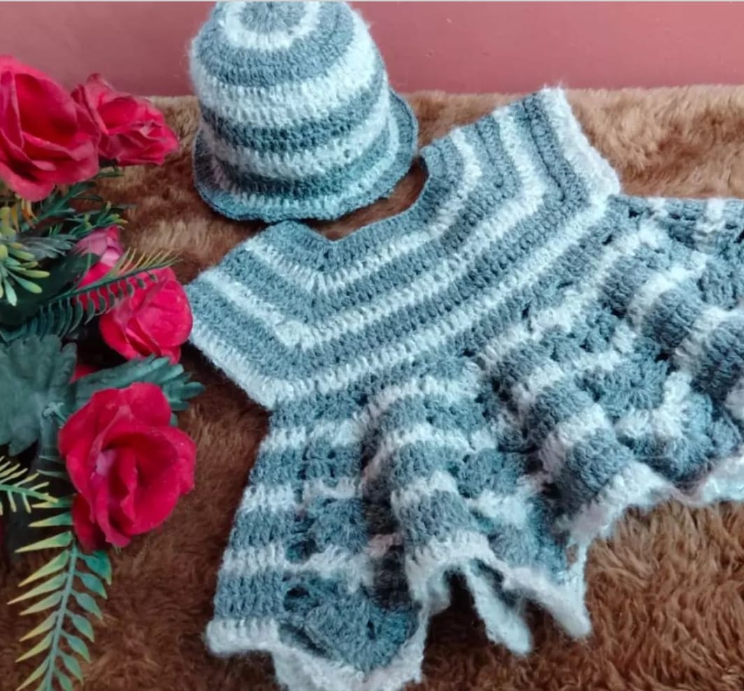 Handmade Woolen Baby Frock with Hat – Customizable Size & Color