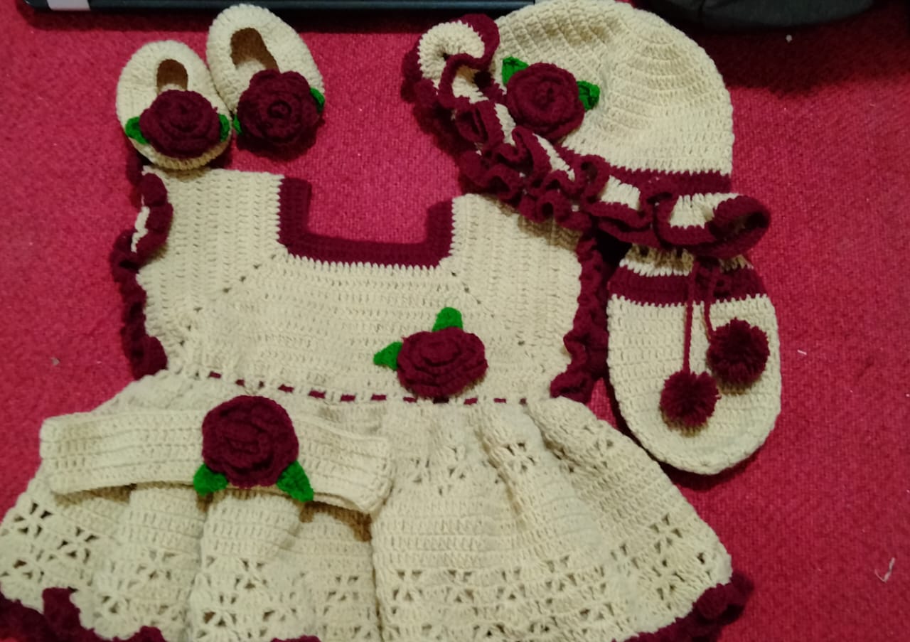 Handmade Crochet Baby Girl Dress Set – Customizable Size & Color