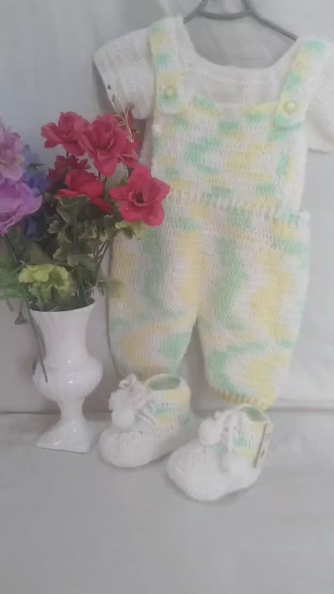 Handmade Crochet Baby Outfit with Matching Shoes – 1 Year Old ( Random color) )